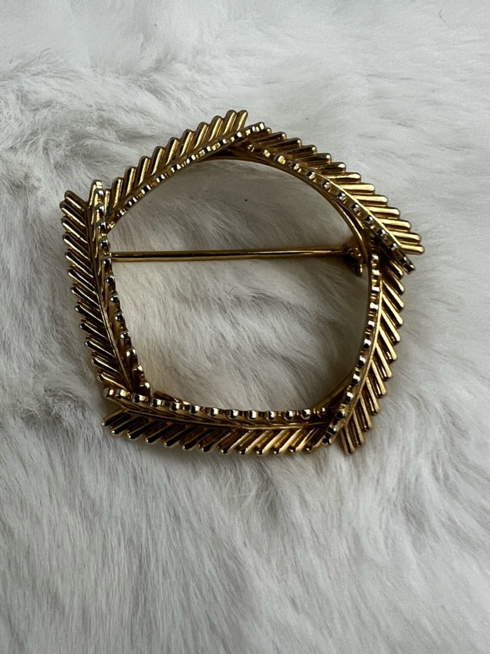 Vintage Charles Reis Gold Filled Brooch